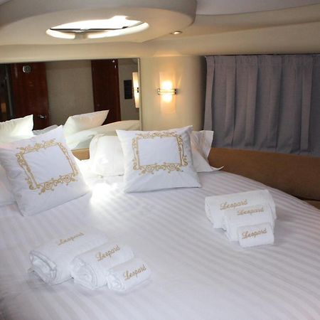 Porto Private Yacht- Accommodation Douro River Exteriör bild