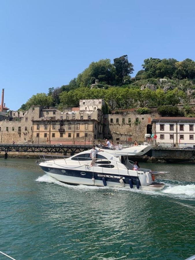 Porto Private Yacht- Accommodation Douro River Exteriör bild